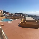 Apto Tagoro, 拉雷斯廷加