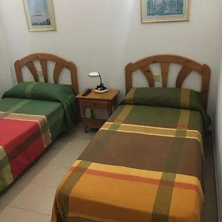 Apto Tagoro, アパート *